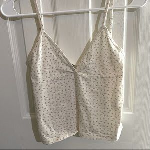 Brandy Melville Amara Floral Tank 💕 🌸
